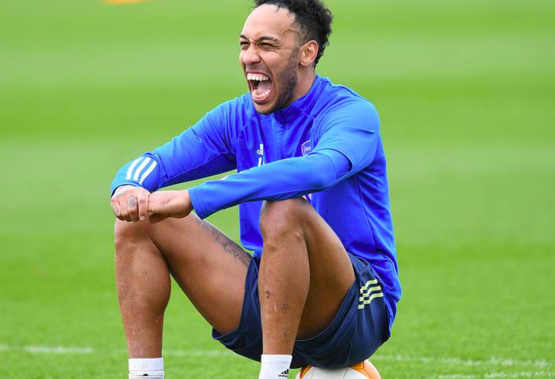 Aubameyang gây bất ngờ, Arsenal hưng phấn trên sân tập - Bóng Đá