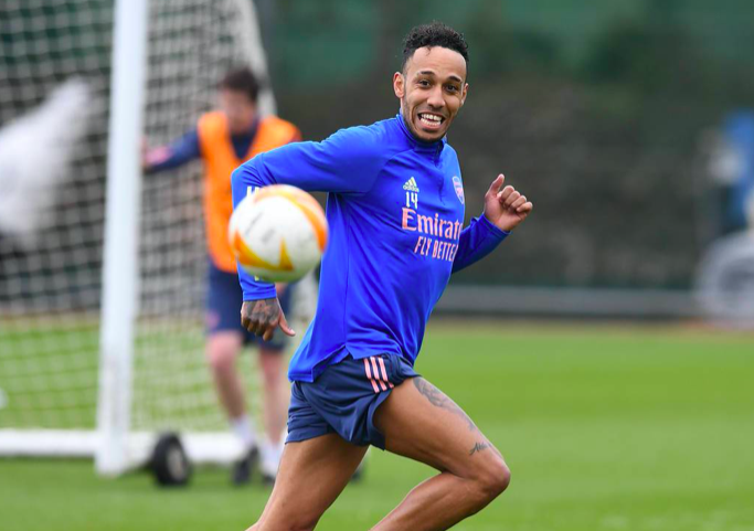 Aubameyang gây bất ngờ, Arsenal hưng phấn trên sân tập - Bóng Đá