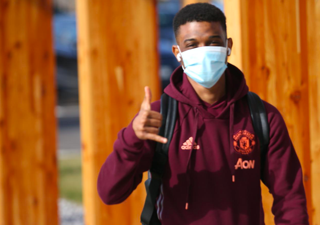Ảnh Man United hành quân - Bóng Đá