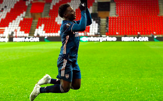 Bukayo Saka was 'different class' and Slavia Prague 'COULDN'T stop him' in Europa League win, says Martin Keown - Bóng Đá