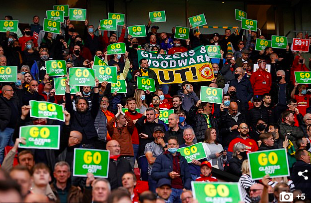 Old Trafford sôi động trở lại, Man Utd vẫn chưa yên ổn - Bóng Đá