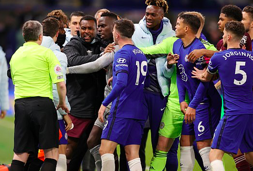 Rõ khả năng Chelsea bị trừ điểm ở Premier League - Bóng Đá