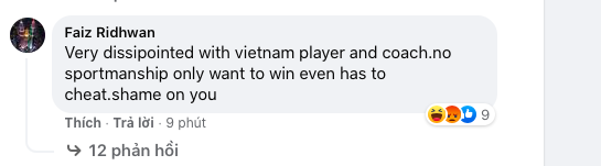 CĐV Malaysia nổi giận, tấn công Văn Toàn - Bóng Đá