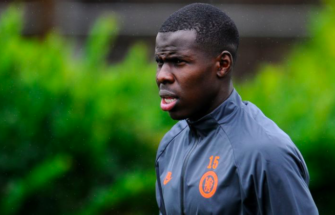 CĐV Chelsea kêu gọi giữ lại Kurt Zouma - Bóng Đá