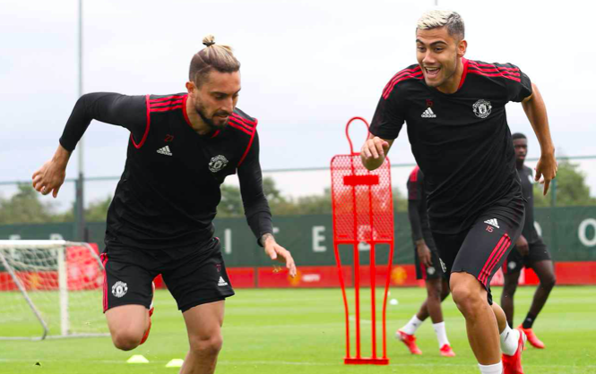Sân tập M.U đón 2 cái tên trở lại, Lingard mang tới bất ngờ? - Bóng Đá