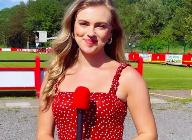 MC kiêm hoa hậu sexy của xứ Wales - Bóng Đá
