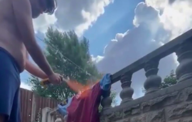 Bom tấn đắt kỷ lục có mặt ở Manchester, kiểm tra y tế hoàn tất - Bóng Đá