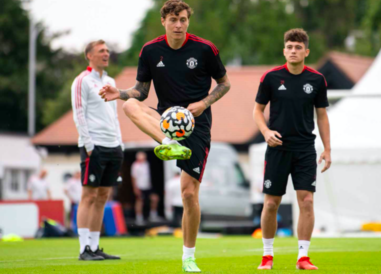 Man Utd tập - Bóng Đá