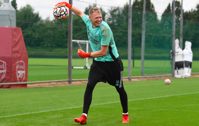 First pics of Aaron Ramsdale in training after completing £24m Arsenal move - Bóng Đá