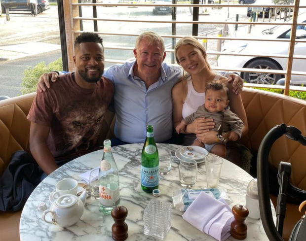 Solskjaer và BLĐ M.U bất ngờ có cuộc họp với Sir Alex và cựu CEO - Bóng Đá