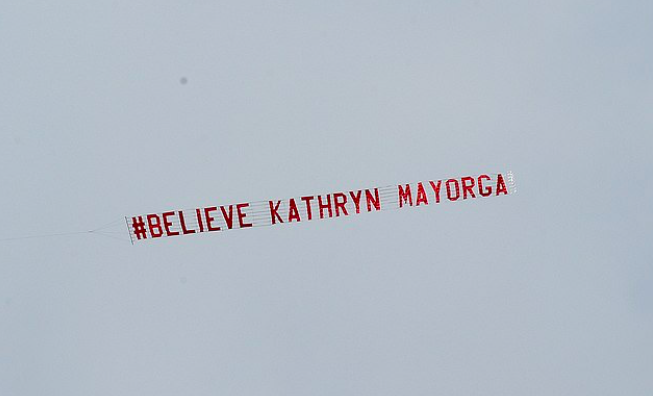 Xuất hiện 2 vết gợn ở OTF trong ngày Ronaldo tạo nên lịch sử - Bóng Đá