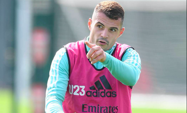 Cú hích lớn xuất hiện, tân binh đầy mạnh mẽ trên sân tập Arsenal - Bóng Đá