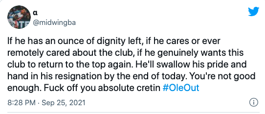“He has to go” – These Man United fans call for Ole Gunnar Solskjaer sacking after sorry defeat to Aston Villa - Bóng Đá