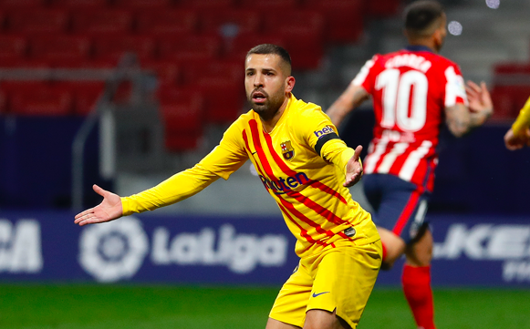 Lá chắn già nua của Barcelona - Bóng Đá