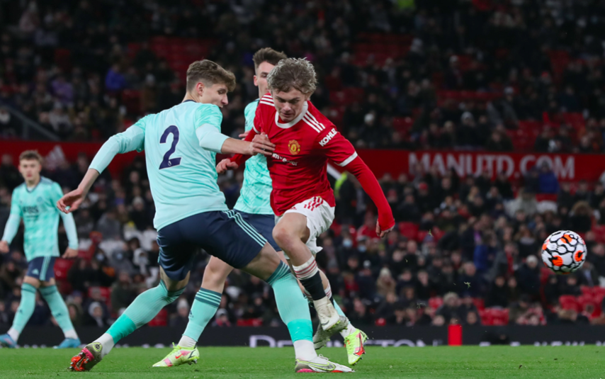 Quỷ đỏ sở hữu sát thủ 