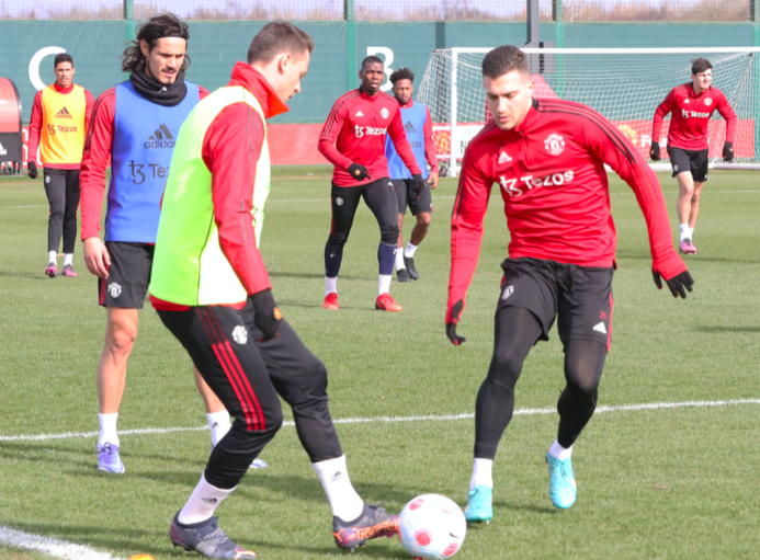 Quyết tâm của Ronaldo, bất ngờ Rashford trên sân tập M.U - Bóng Đá