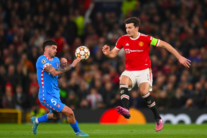 Maguire ám hại Ronaldo; Simeone lo chạy trốn CĐV M.U - Bóng Đá