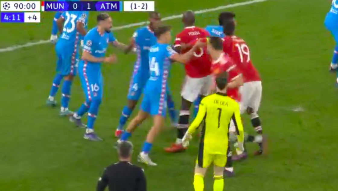 Maguire ám hại Ronaldo; Simeone lo chạy trốn CĐV M.U - Bóng Đá
