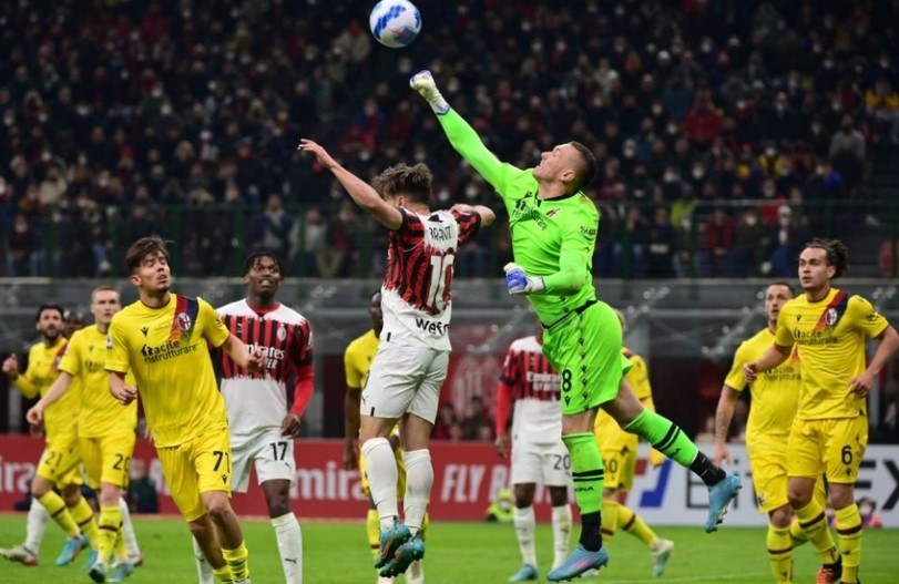 Ibrahimovic đổ máu trong trận hòa của Milan - Bóng Đá