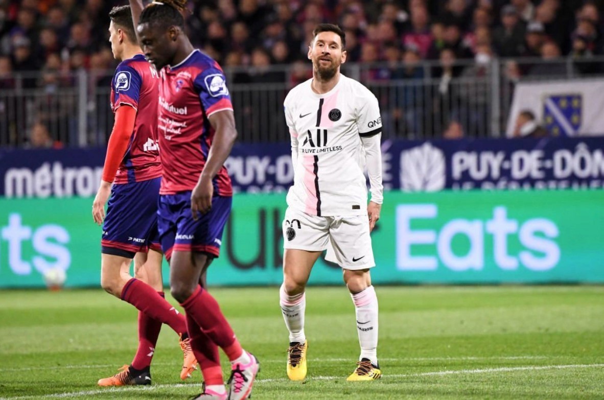 Messi, Mbappe, Neymar giúp PSG đè bẹp Clermont Foot - Bóng Đá