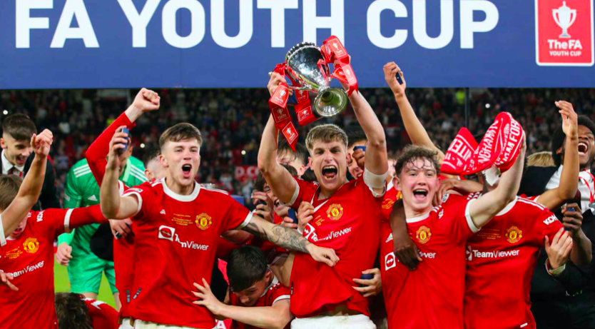 Sao trẻ đang lên ghi cú đúp, M.U lập kỷ lục vô địch trước mặt Sir Alex - Bóng Đá