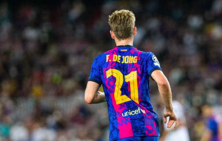 Man Utd drop Frenkie de Jong transfer hint with shirt number announcement - Bóng Đá