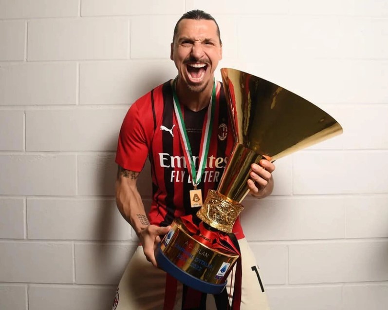 Ibrahimovic: 'Tôi thi đấu mà không có dây chằng đầu gối trong 6 tháng' - Bóng Đá