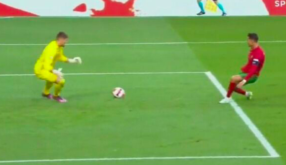 Messi ghi 5 bàn, Ronaldo lập cú đúp nhưng hỏng ăn ở khoảng cách 5m - Bóng Đá