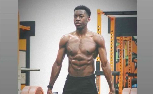 Hàng loạt sao M.U gây choáng với body 6 múi trước mùa giải mới - Bóng Đá