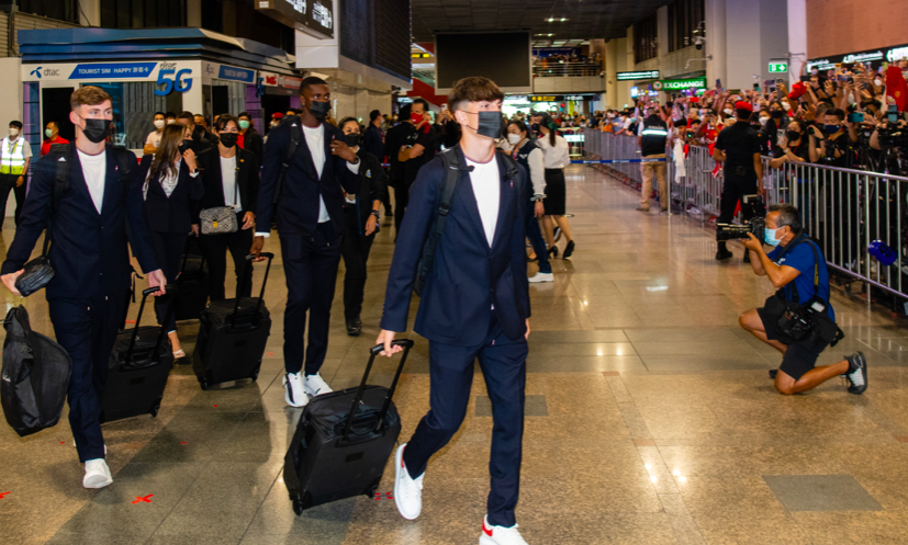 Bầu không khí của Man Utd khi đi du đấu hè - Bóng Đá
