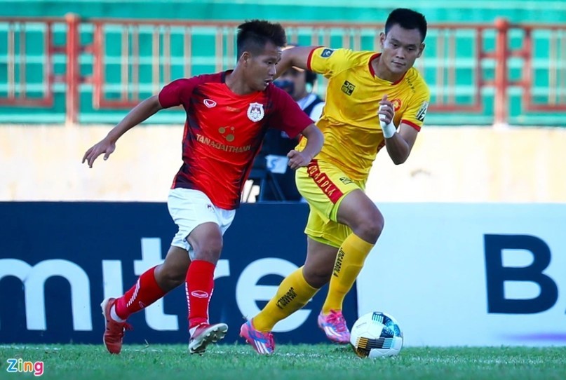 Đội trưởng Thanh Hóa bức xúc với quả phạt đền gây tranh cãi - Bóng Đá