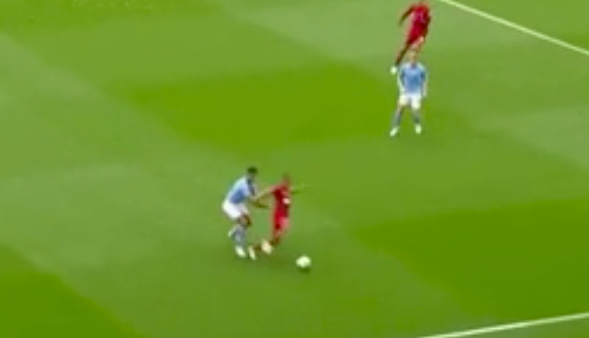 Thiago biến Rodri và De Bruyne thành trò hề - Bóng Đá