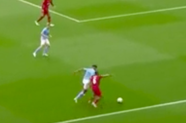 Thiago biến Rodri và De Bruyne thành trò hề - Bóng Đá