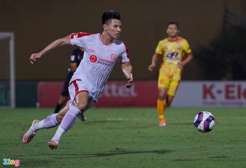 Nhâm Mạnh Dũng kiến tạo giúp CLB Viettel thắng 3-1 Thanh Hóa - Bóng Đá