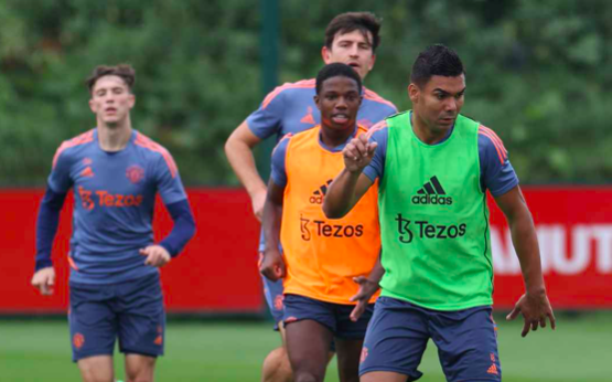 Ronaldo cực căng trên sân tập,  - Bóng Đá