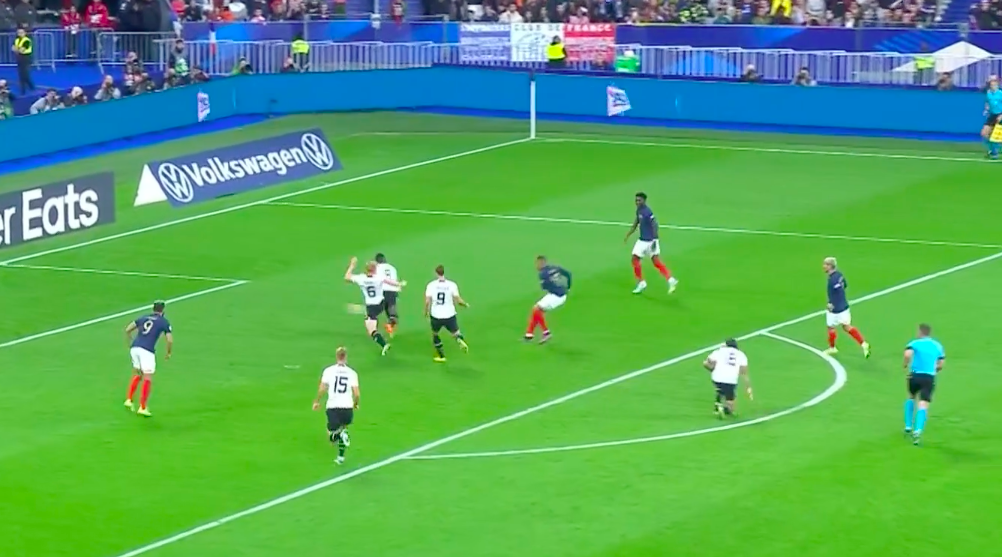 Hóa Messi, Mbappe '1 cân 5' - Bóng Đá