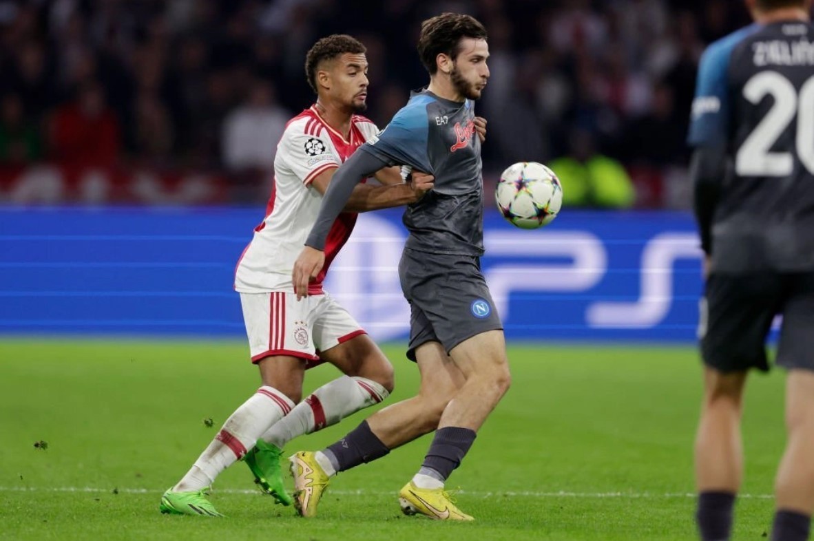 Napoli đè bẹp Ajax - Bóng Đá