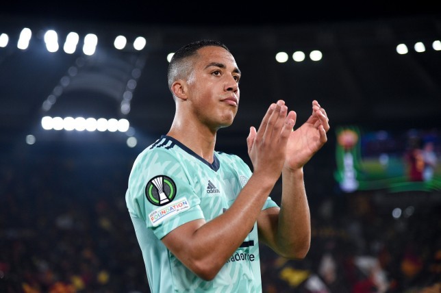 Arsenal close in on £40m deal to sign Leicester City midfielder Youri Tielemans - Bóng Đá