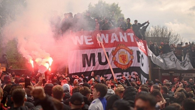 Red Army M.U - Bóng Đá