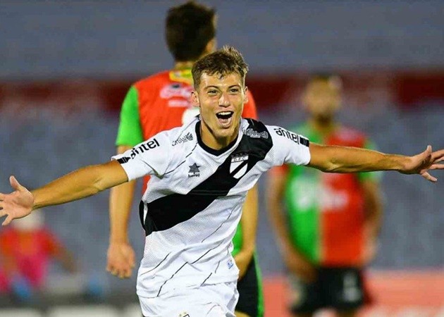 Bùng nổ, 'ngọc quý' được Barca theo đuổi phá kỷ lục của Pele ở tuổi 16 - Bóng Đá