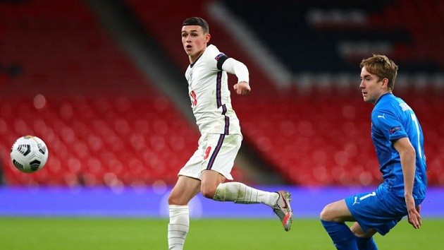 Man City's Phil Foden produced a brilliant first touch - Bóng Đá