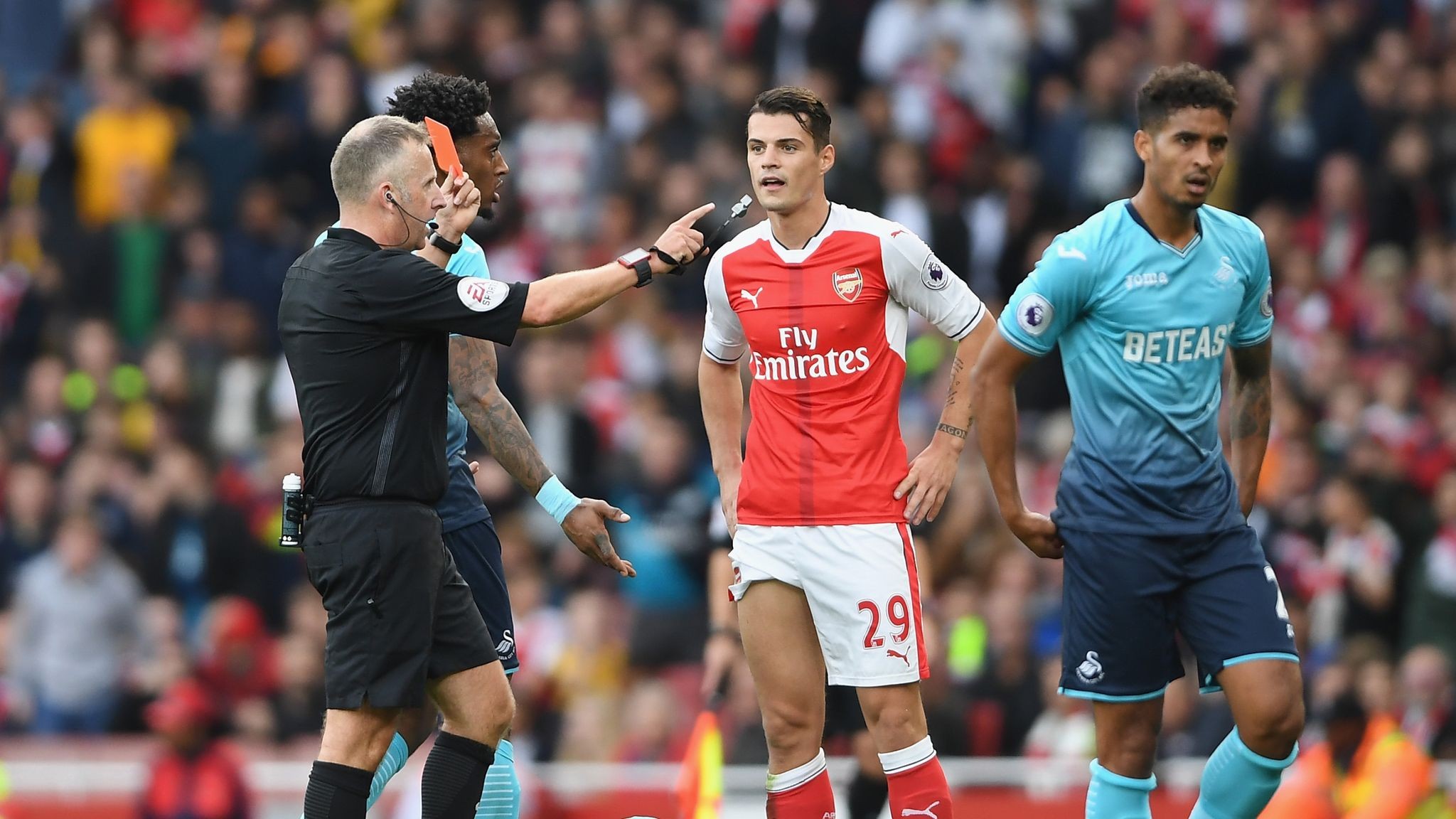 Thật sự điên rồ với số thẻ đỏ của Arsenal dưới thời Mikel Arteta - Bóng Đá