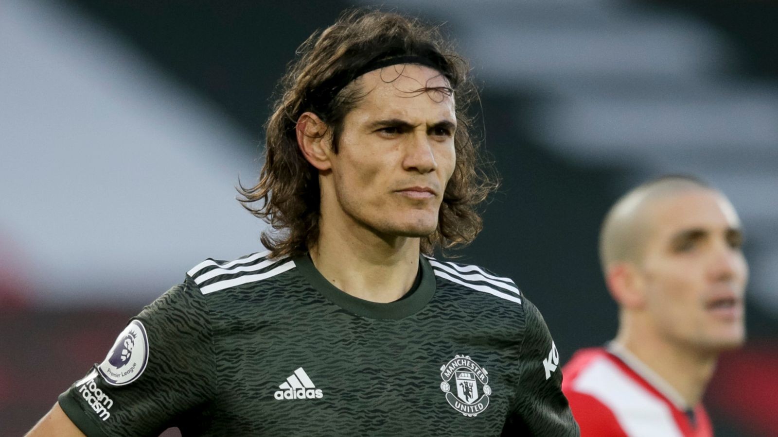 FA investigate Cavani's post - Bóng Đá