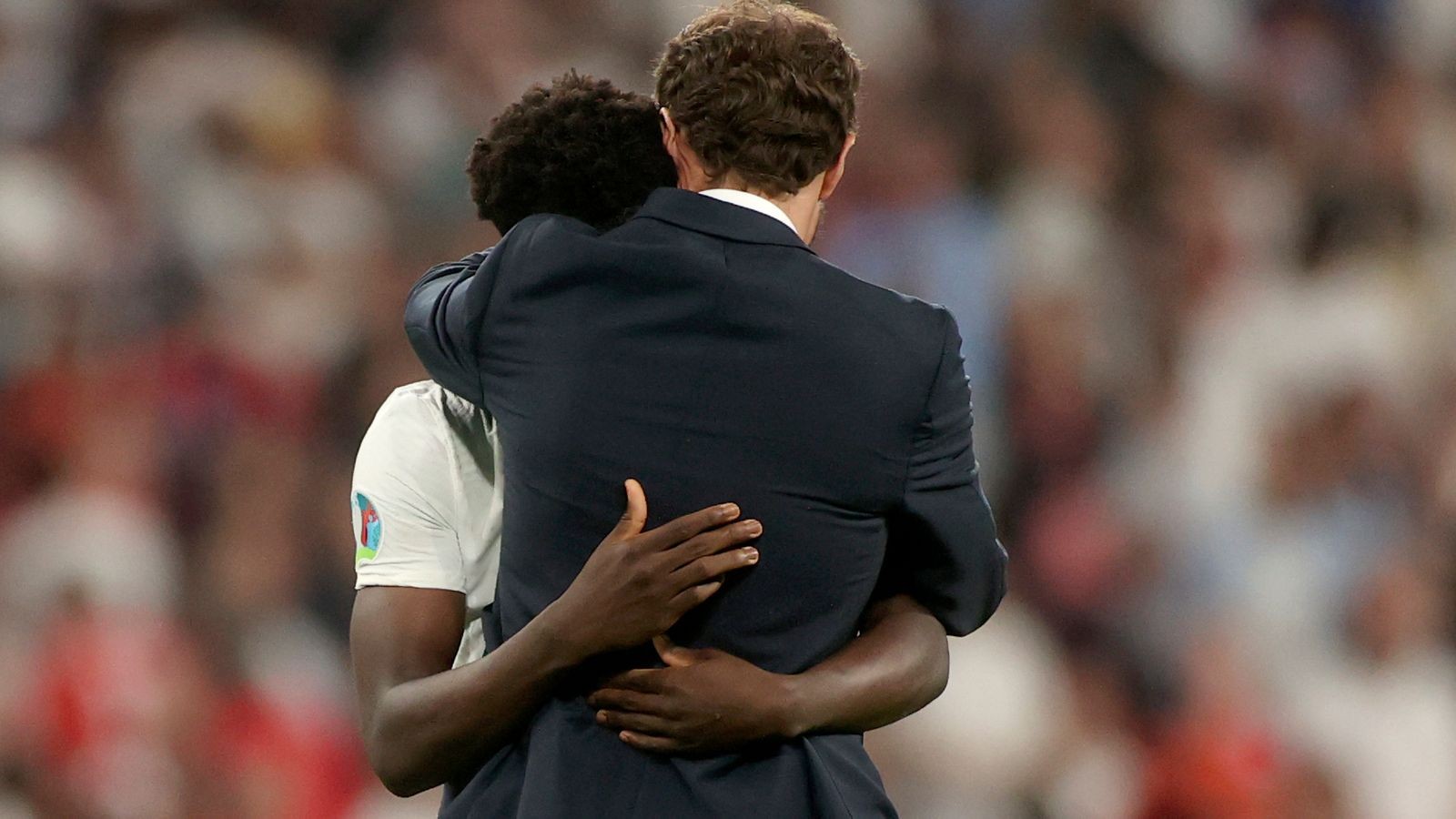 Roy Keane unhappy Bukayo Saka was chosen for decisive penalty - Bóng Đá