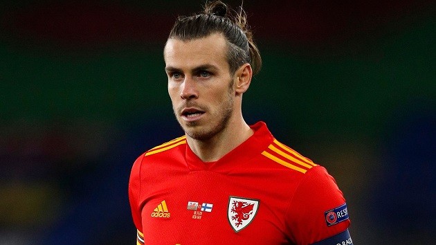 wales chaos photos - Bóng Đá