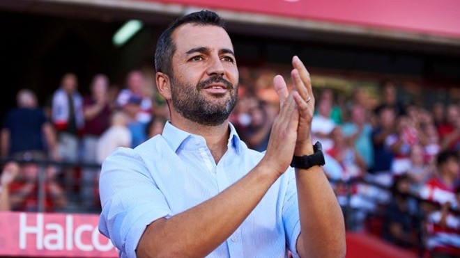 Granada top La Liga after stunning start by newly-promoted side - Bóng Đá