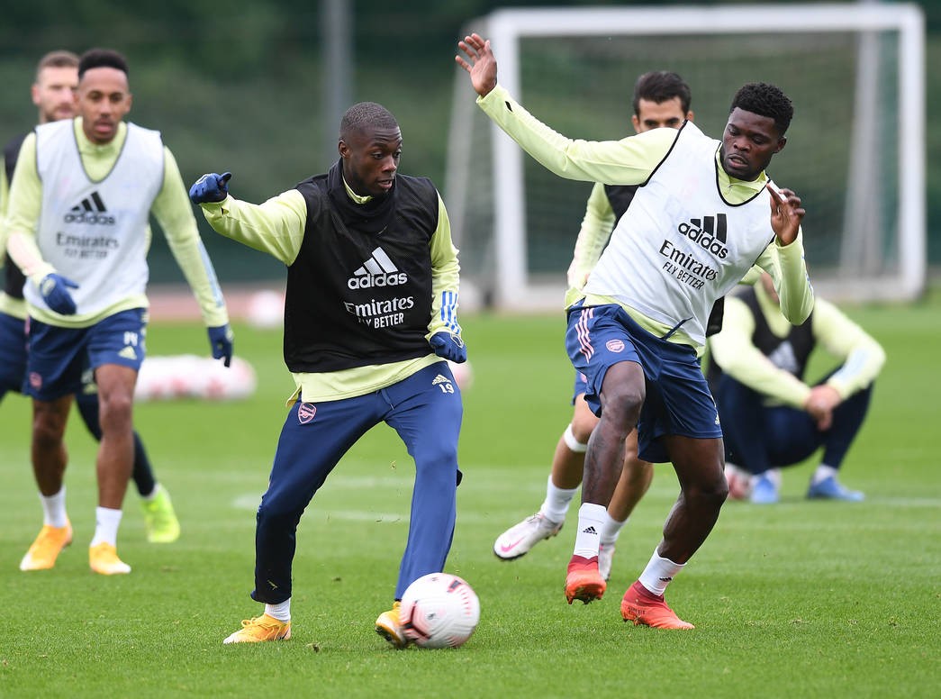 Arsenal tập - Bóng Đá