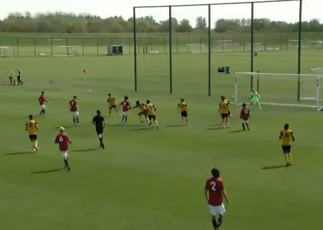 Zidane Iqbal wonderful goal against U18 Wolves - Bóng Đá