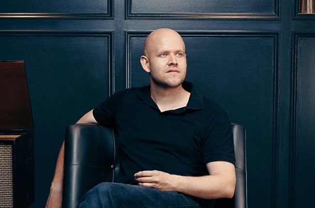 The Swedish billionaire Daniel Ek is preparing to increase his Arsenal takeover bid to more than £2billion  - Bóng Đá