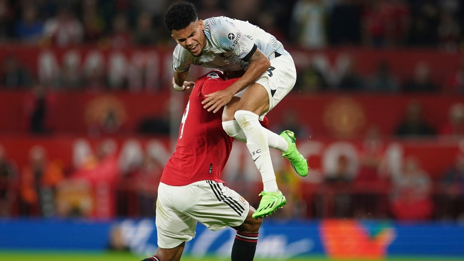 Đấu sĩ Raphael Varane - Bóng Đá